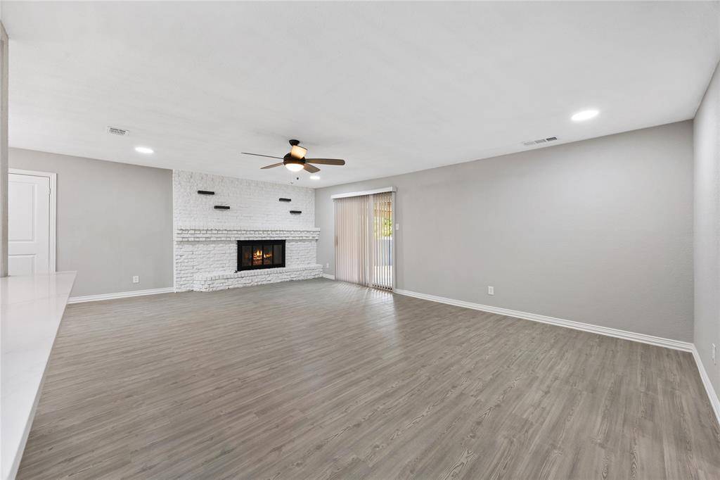 600 N Young Boulevard, Desoto, TX 75115