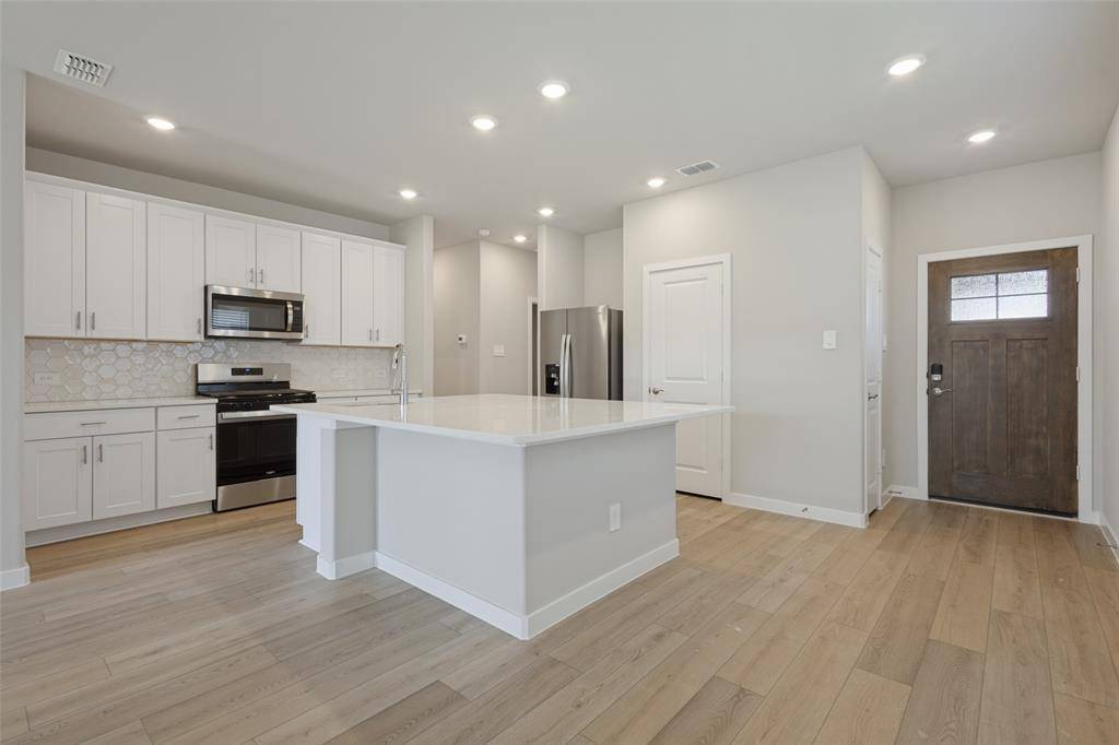 6006 Alderton Drive, Mckinney, TX 75071