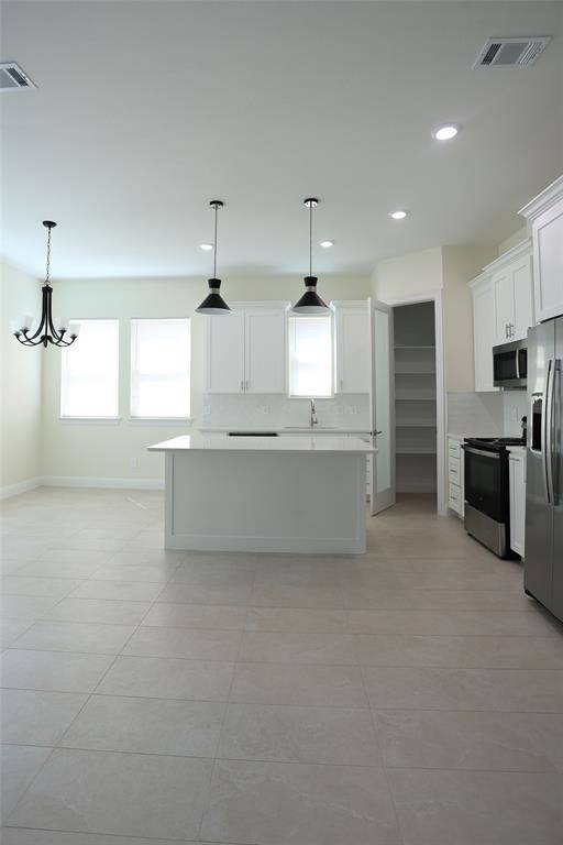 917 E Tucker Street, Fort Worth, TX 76104