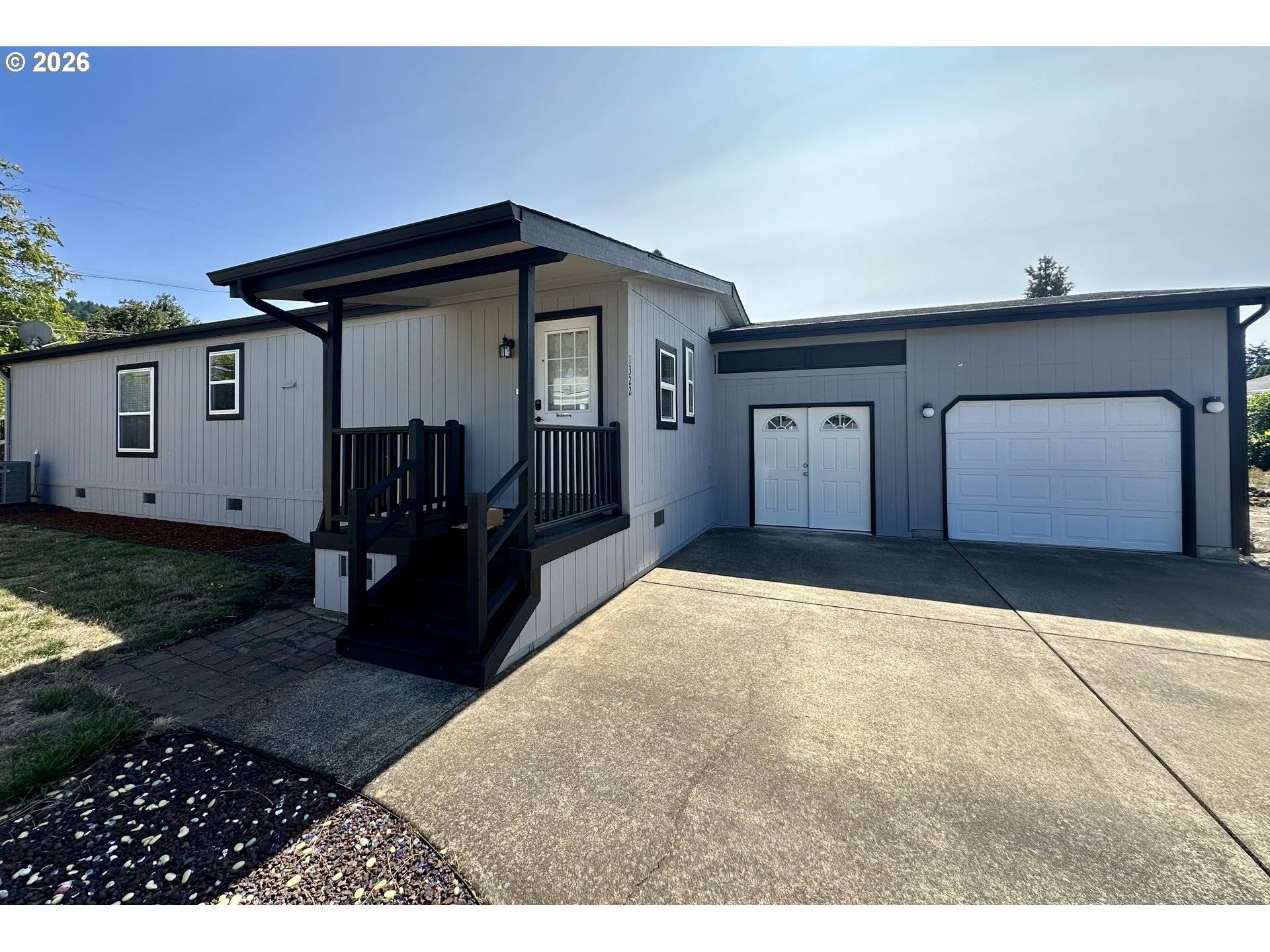 1322 Nikki PL, Cottage Grove, OR 97424