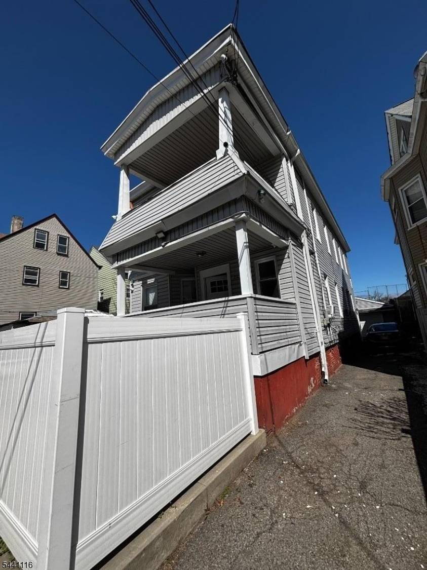 203 Lawrence St, Paterson City, NJ 07501