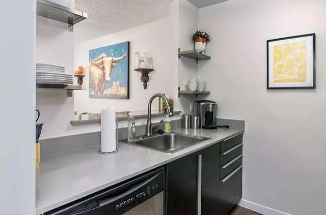 1200 Mariposa DR #2, Austin, TX 78704