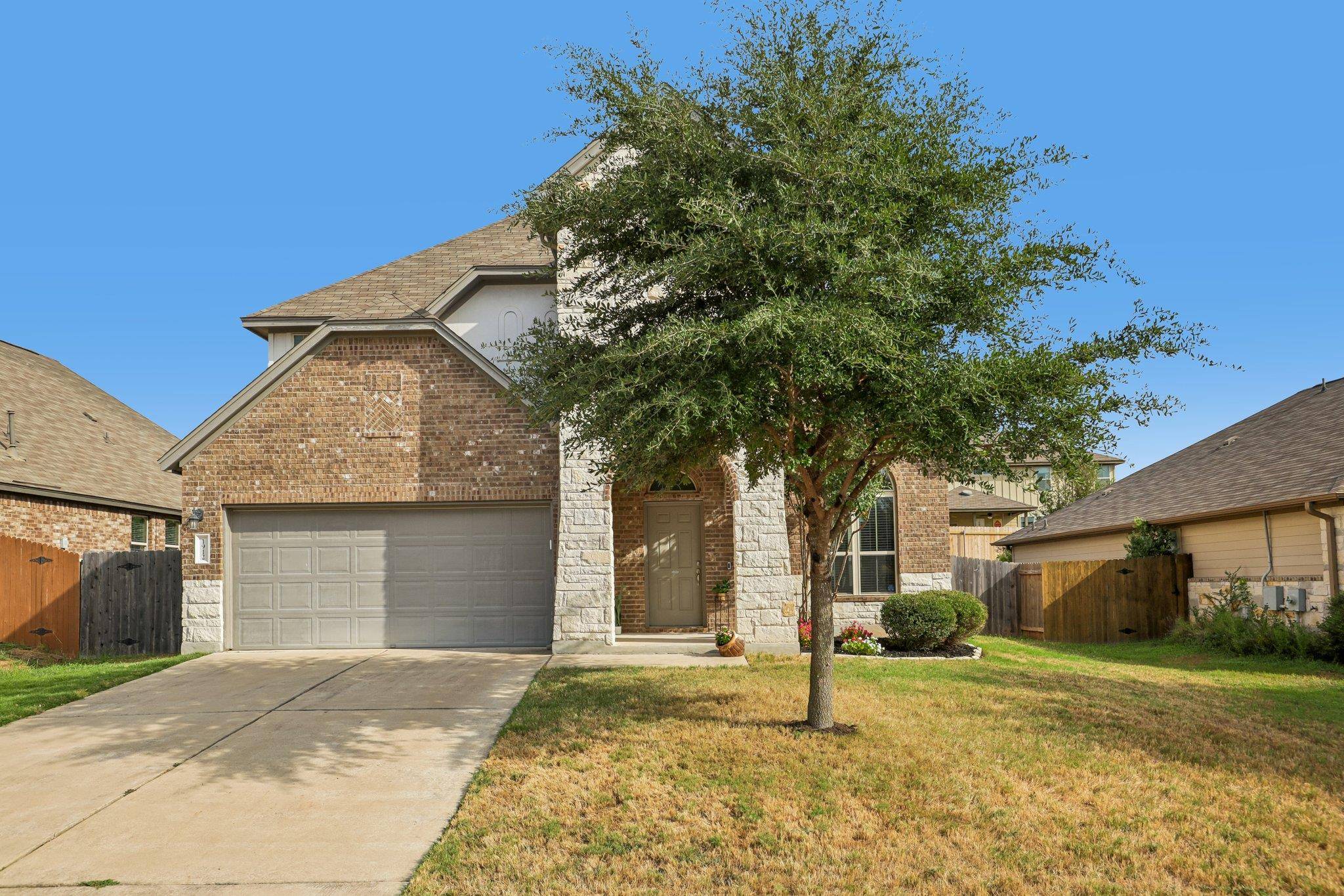 1912 Bobbywoods LN, Manchaca, TX 78652