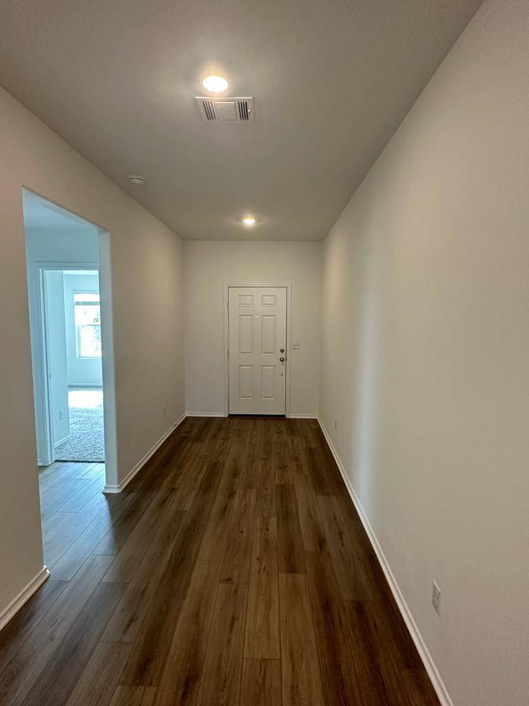 100 River Rise RD, Kyle, TX 78640