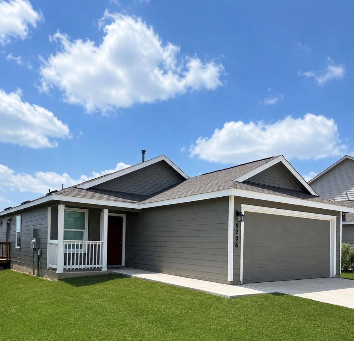 9206 Bowie RDG, Seguin, TX 78155
