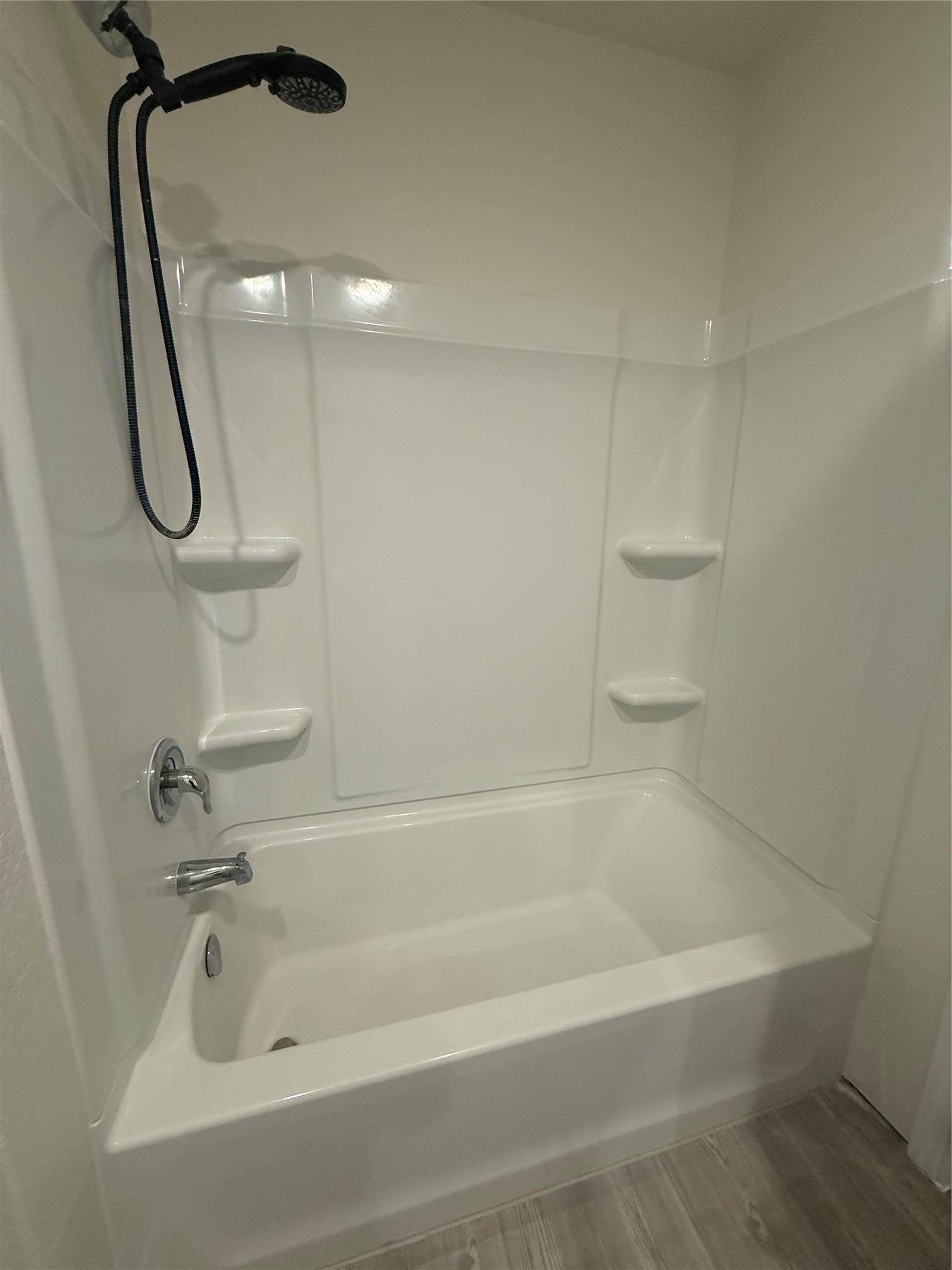 9206 Bowie RDG, Seguin, TX 78155