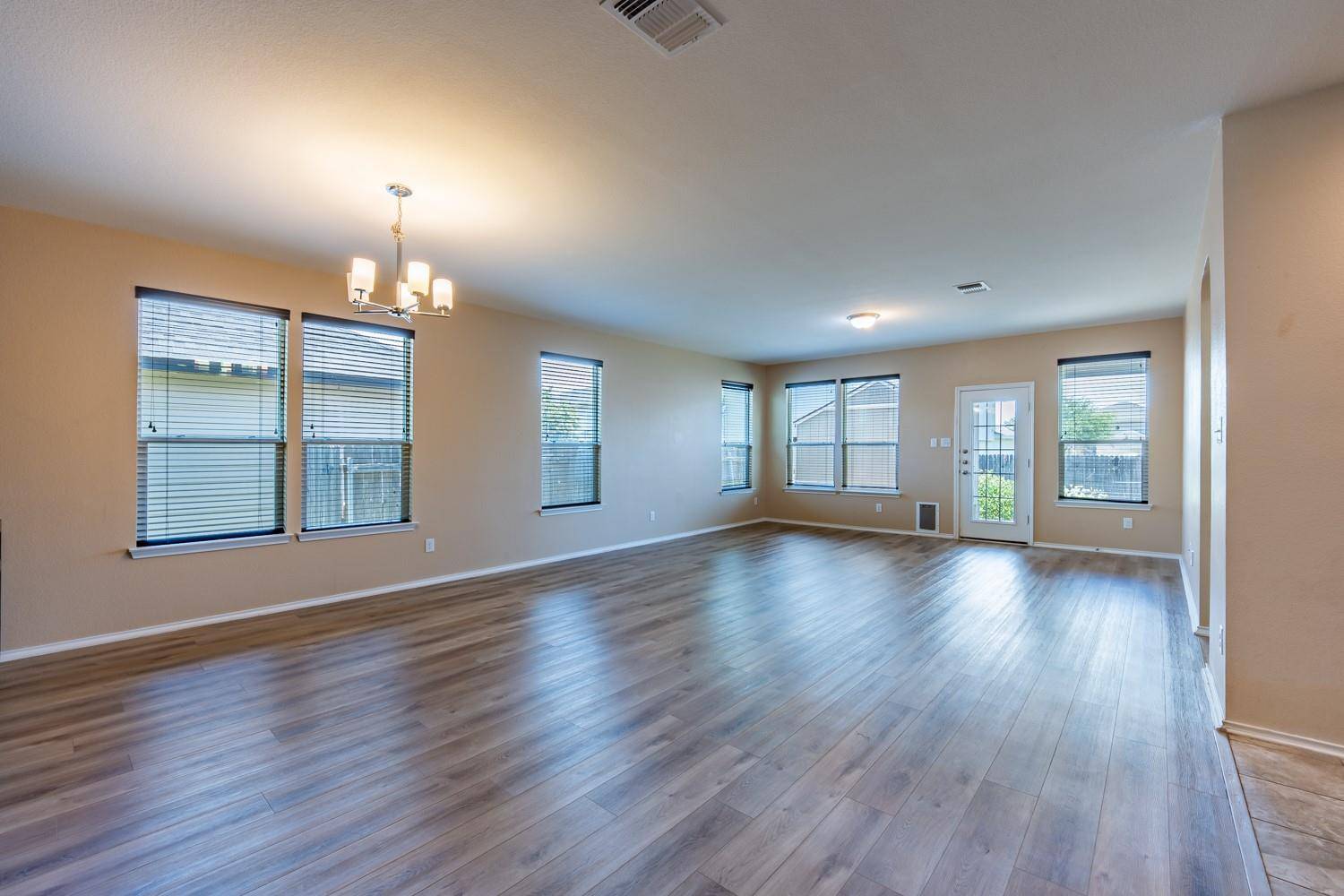12416 Dwight Eisenhower ST, Manor, TX 78653
