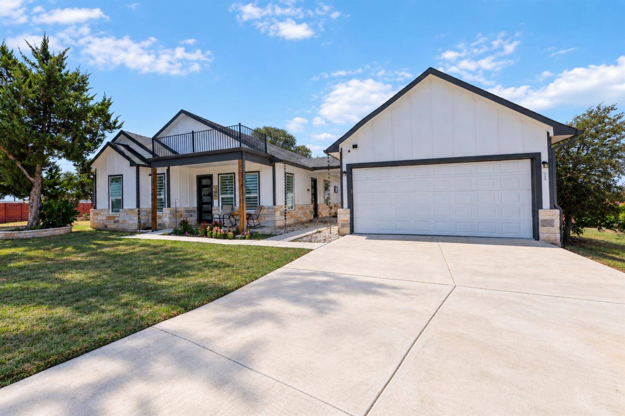 123 Zacate ST, Elgin, TX 78621