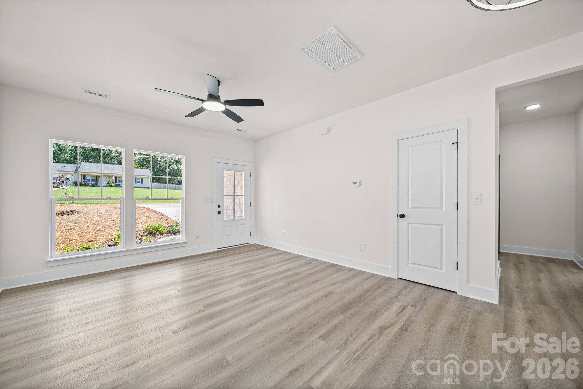 1074 Lyndsey Brook CT, Lincolnton, NC 28092