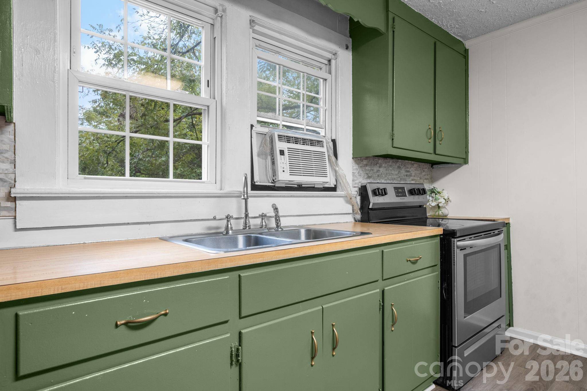 1124 Bradford Mountain RD, Lenoir, NC 28645