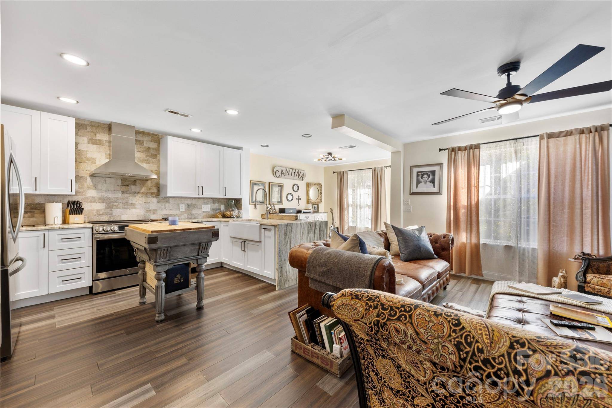 11532 Delores Ferguson LN, Charlotte, NC 28277