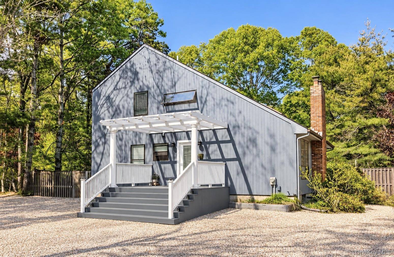 37 Blue Jay WAY, East Hampton, NY 11937