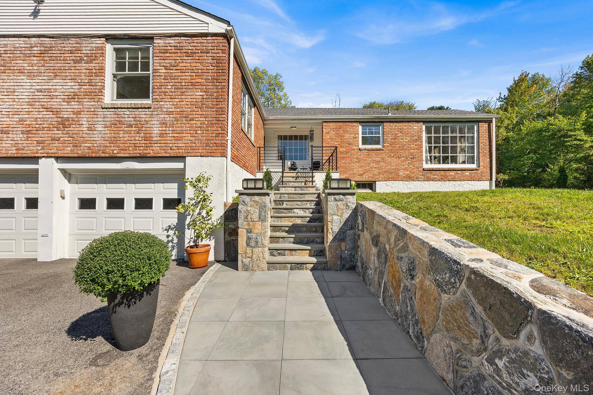 14 Lake RD, Katonah, NY 10536