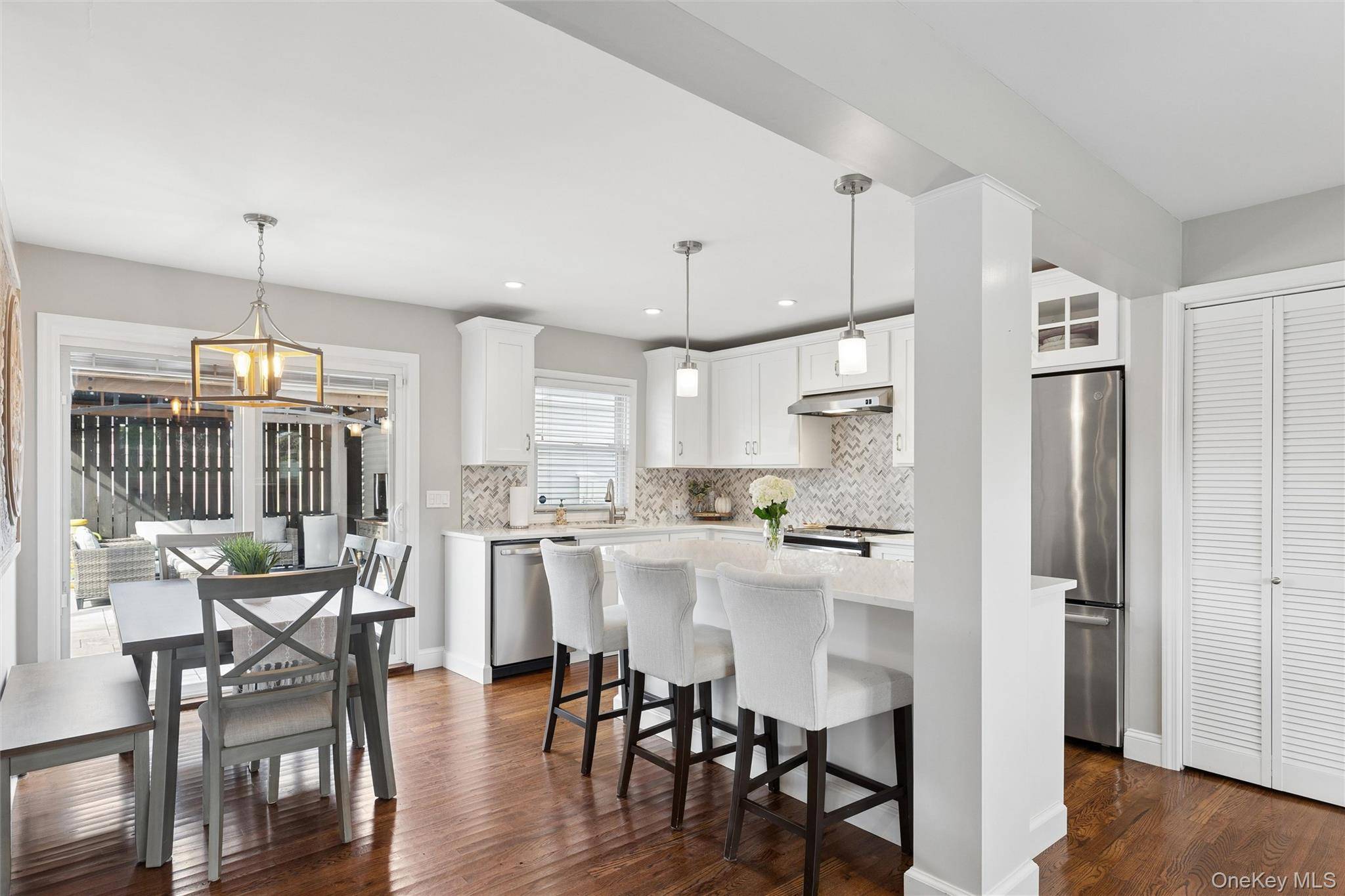 24 Essen PL, Bethpage, NY 11714