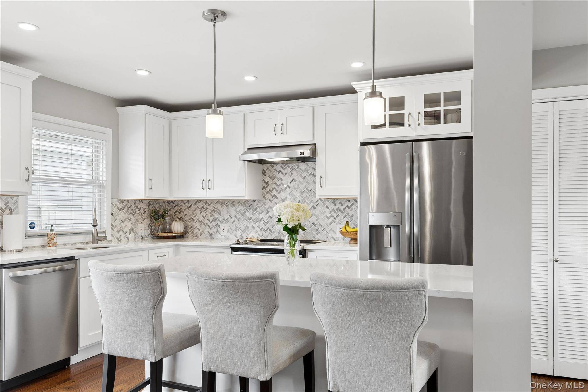 24 Essen PL, Bethpage, NY 11714