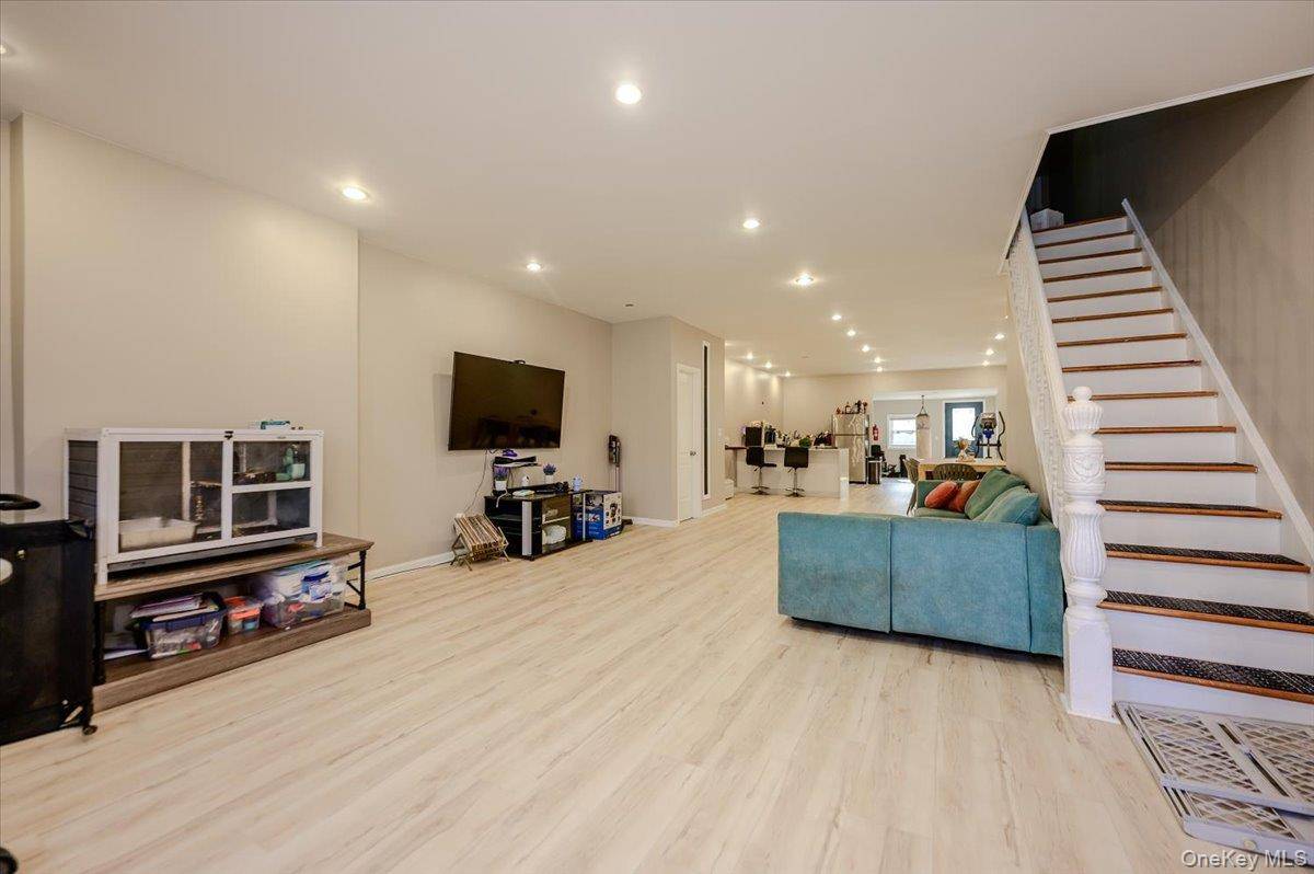 1321 Balcom AVE #1, Bronx, NY 10461