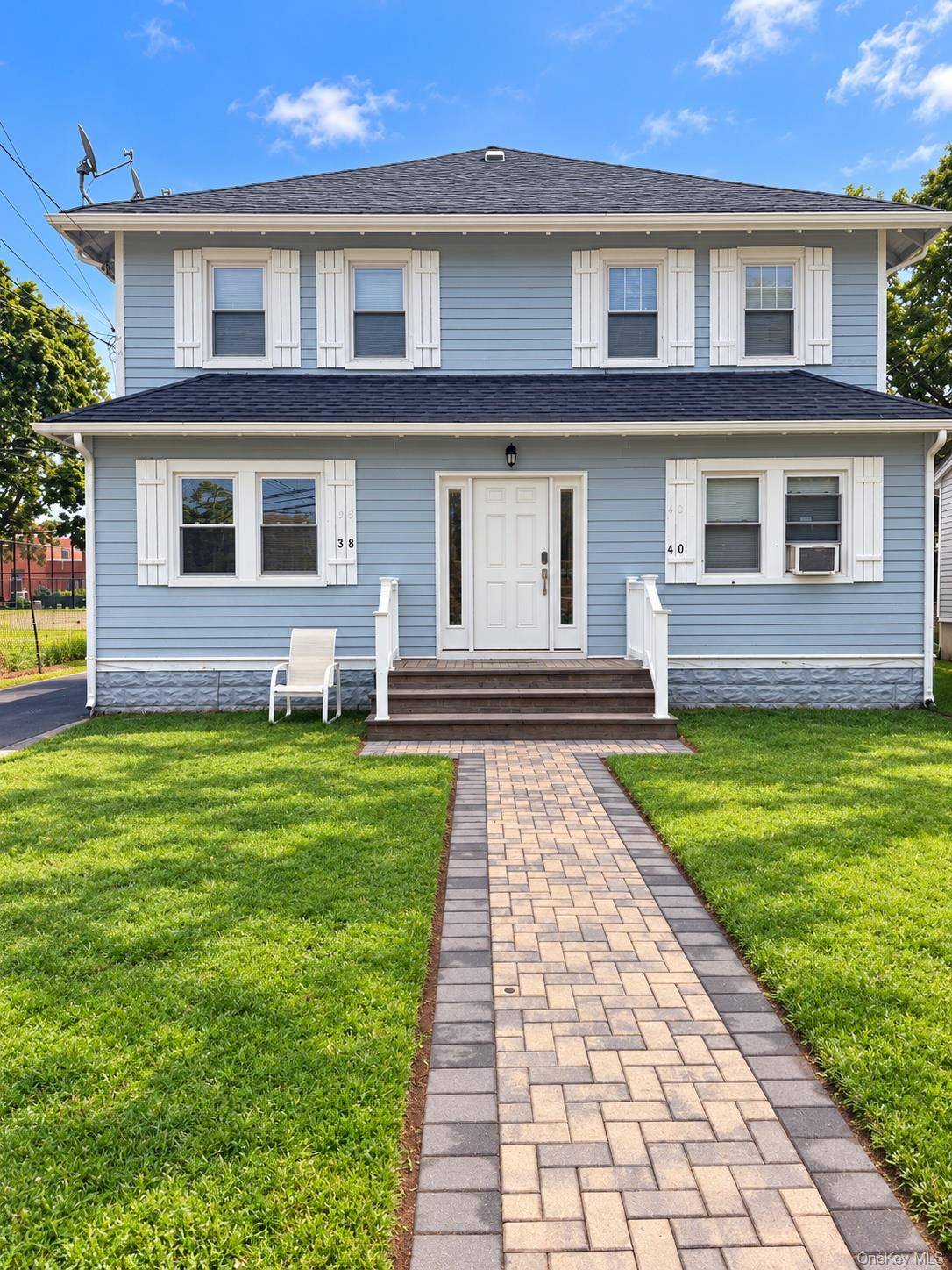 38 Carpenter AVE #3, Lynbrook, NY 11563