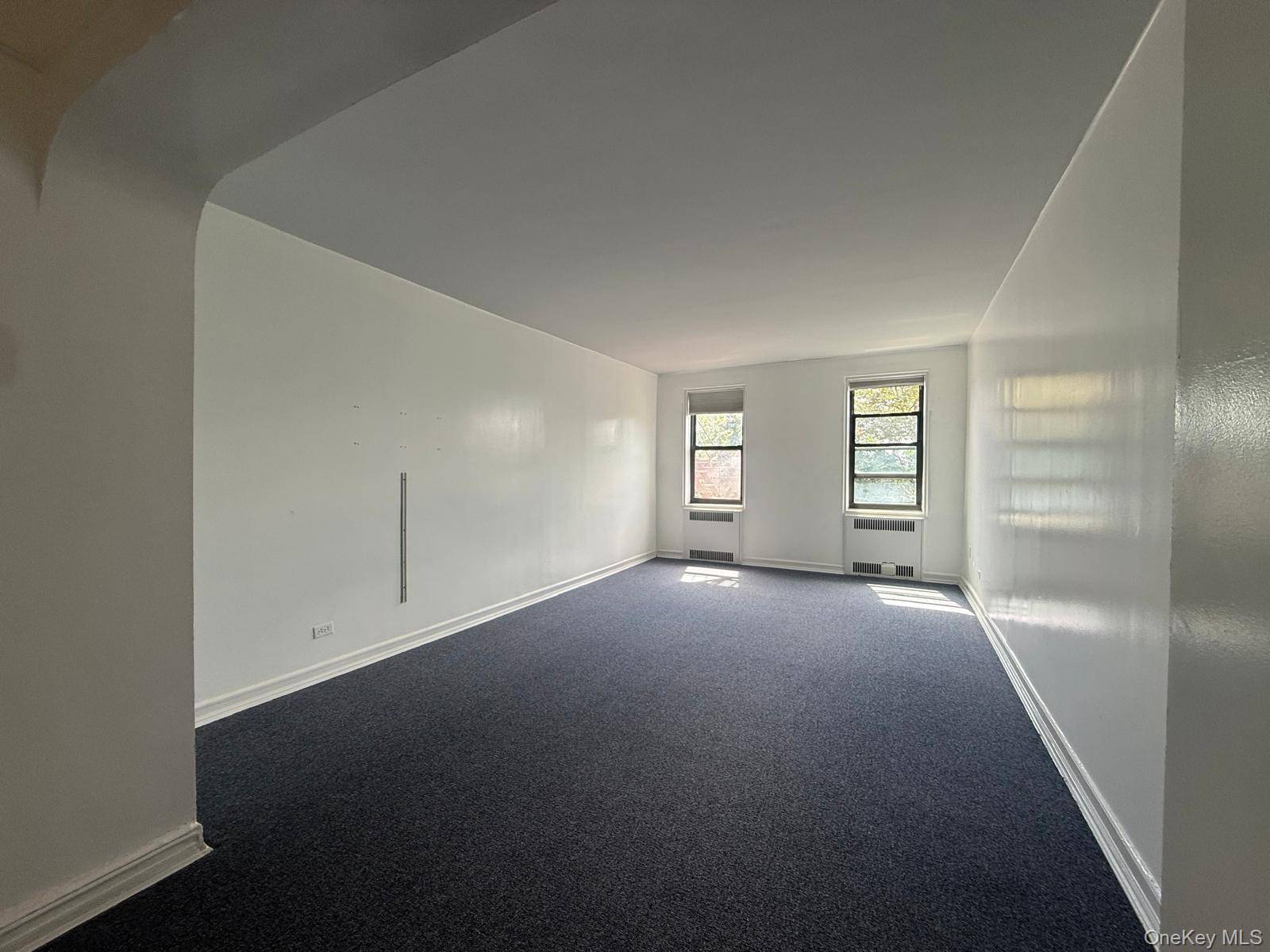 92 11 35 AVE, Flushing, NY 11372