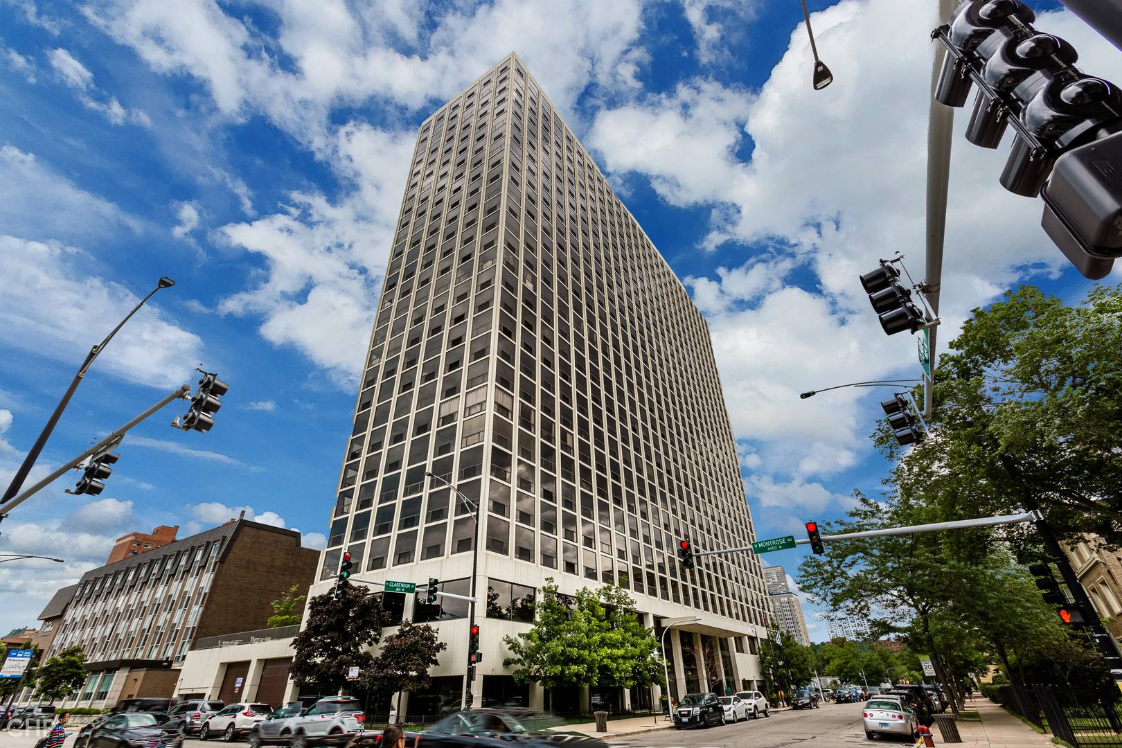 4343 N Clarendon AVE #2505, Chicago, IL 60613