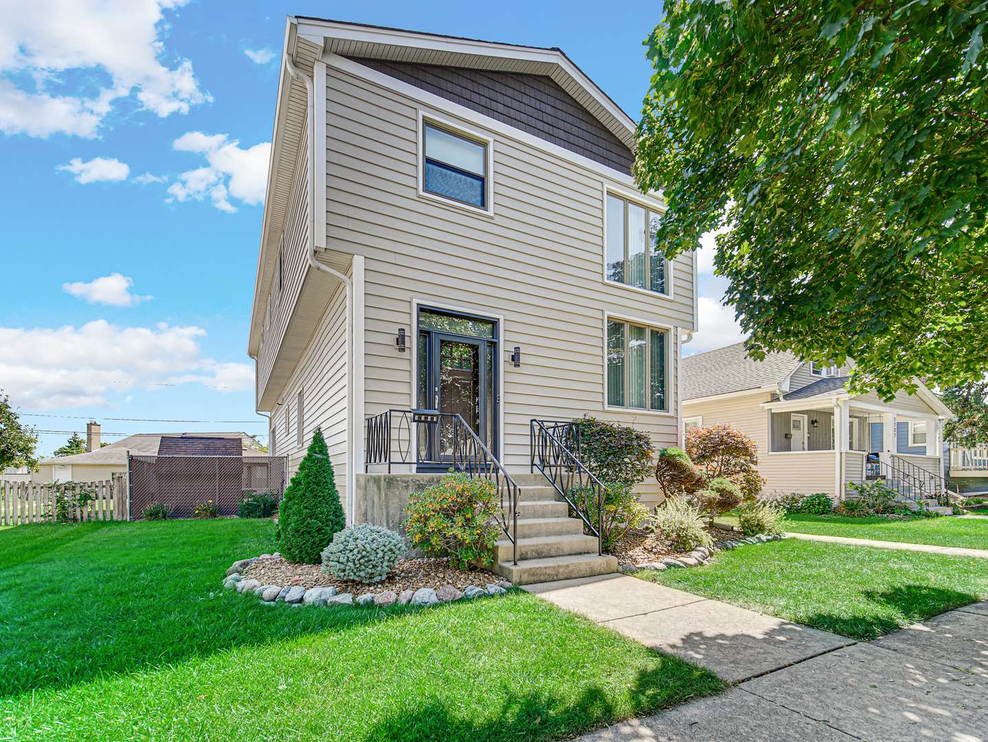 1211 N 11th AVE, Melrose Park, IL 60160