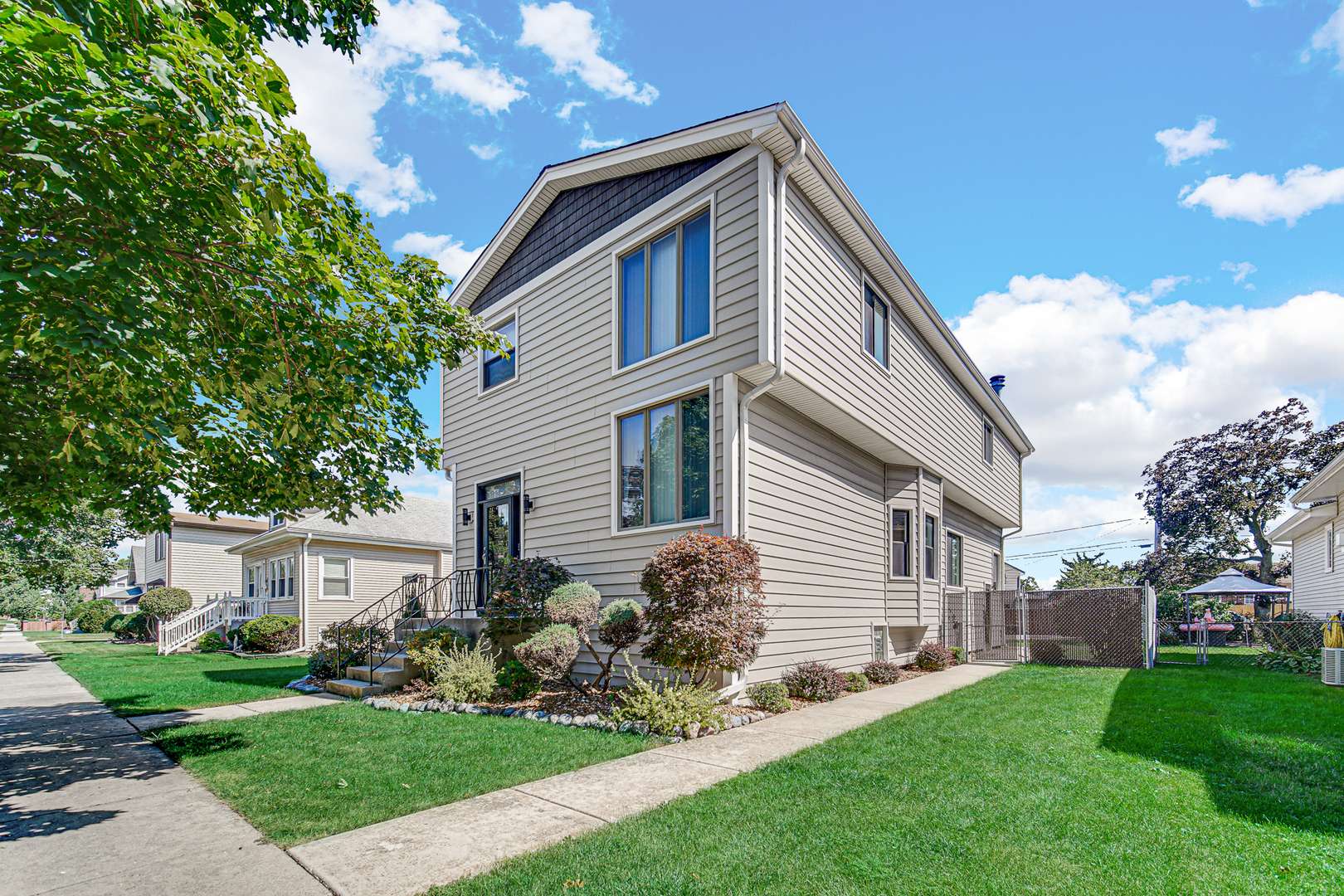 1211 N 11th AVE, Melrose Park, IL 60160
