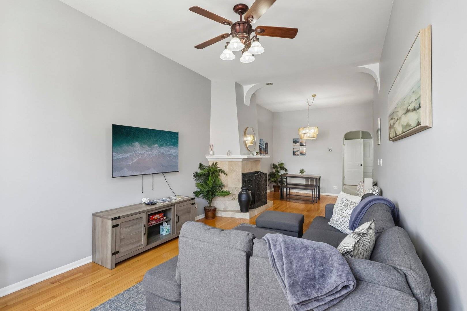 2202 N Clybourn AVE #3, Chicago, IL 60614