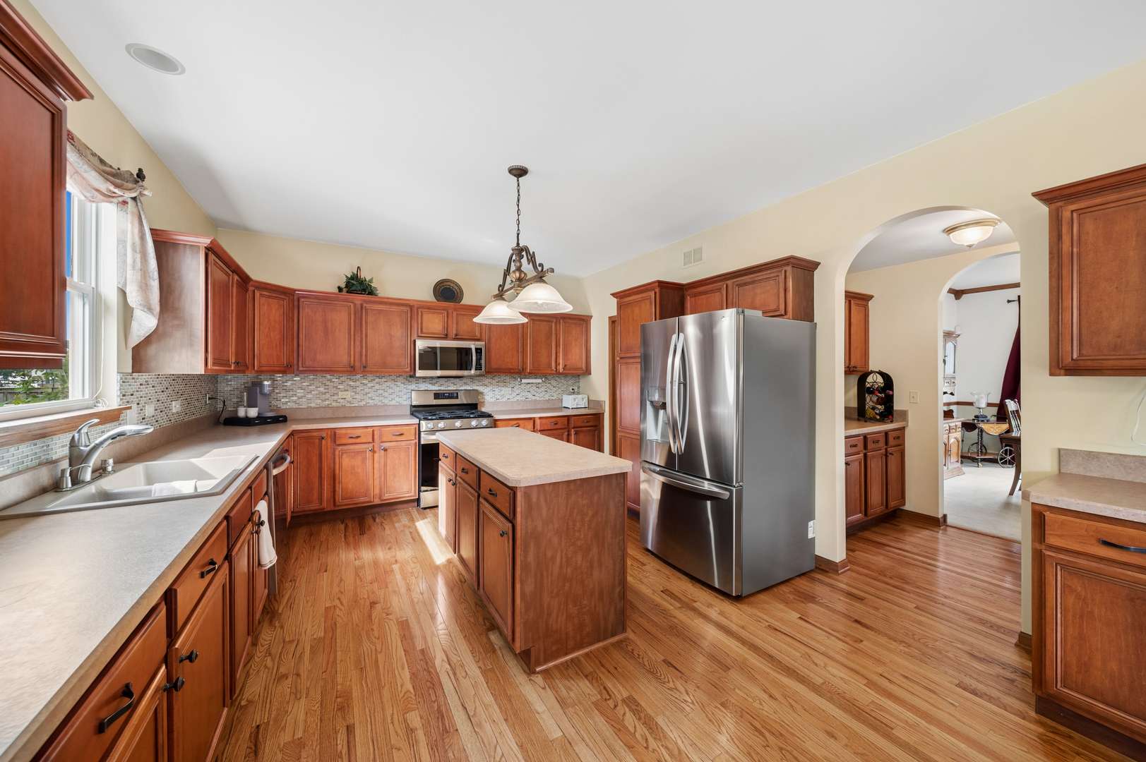 1943 Flagstone LN, Aurora, IL 60502