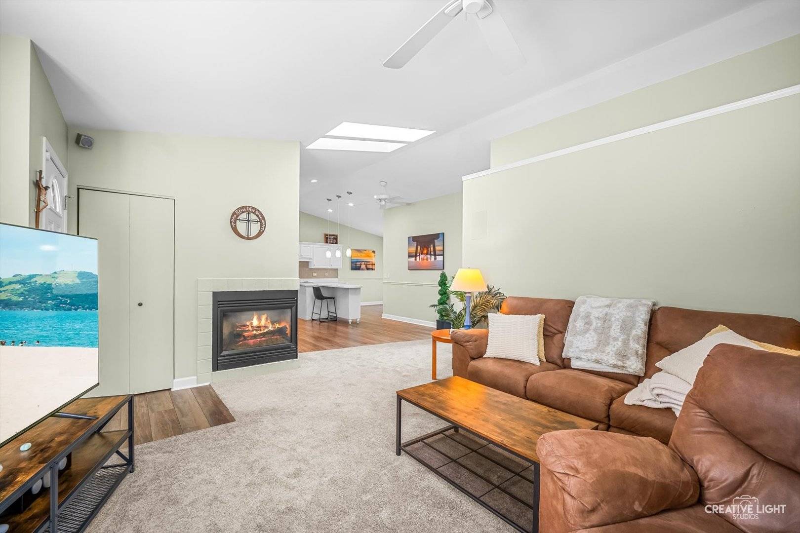 687 S Elizabeth ST, Maple Park, IL 60151