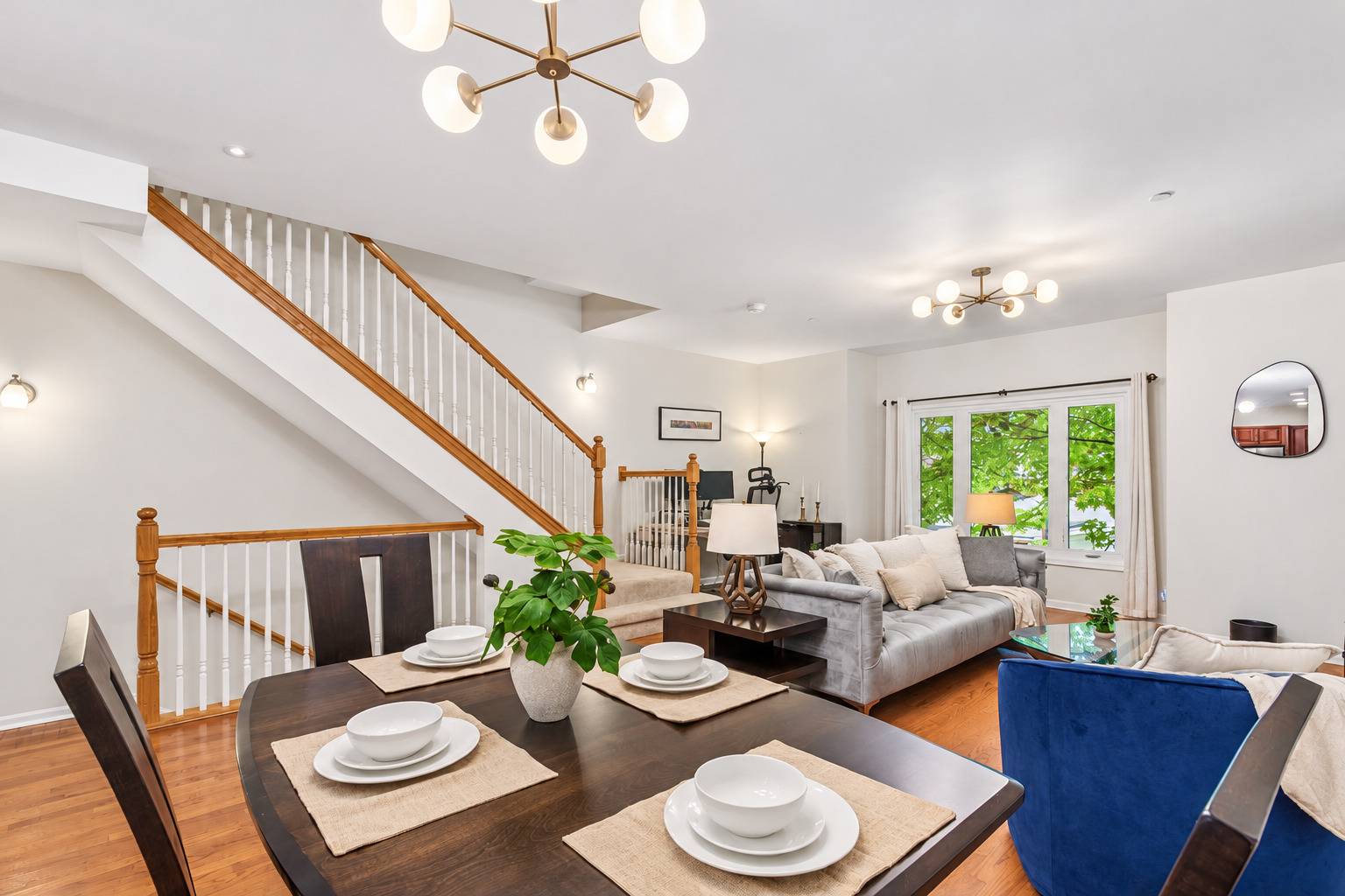 1192 Clarence AVE #7, Oak Park, IL 60304