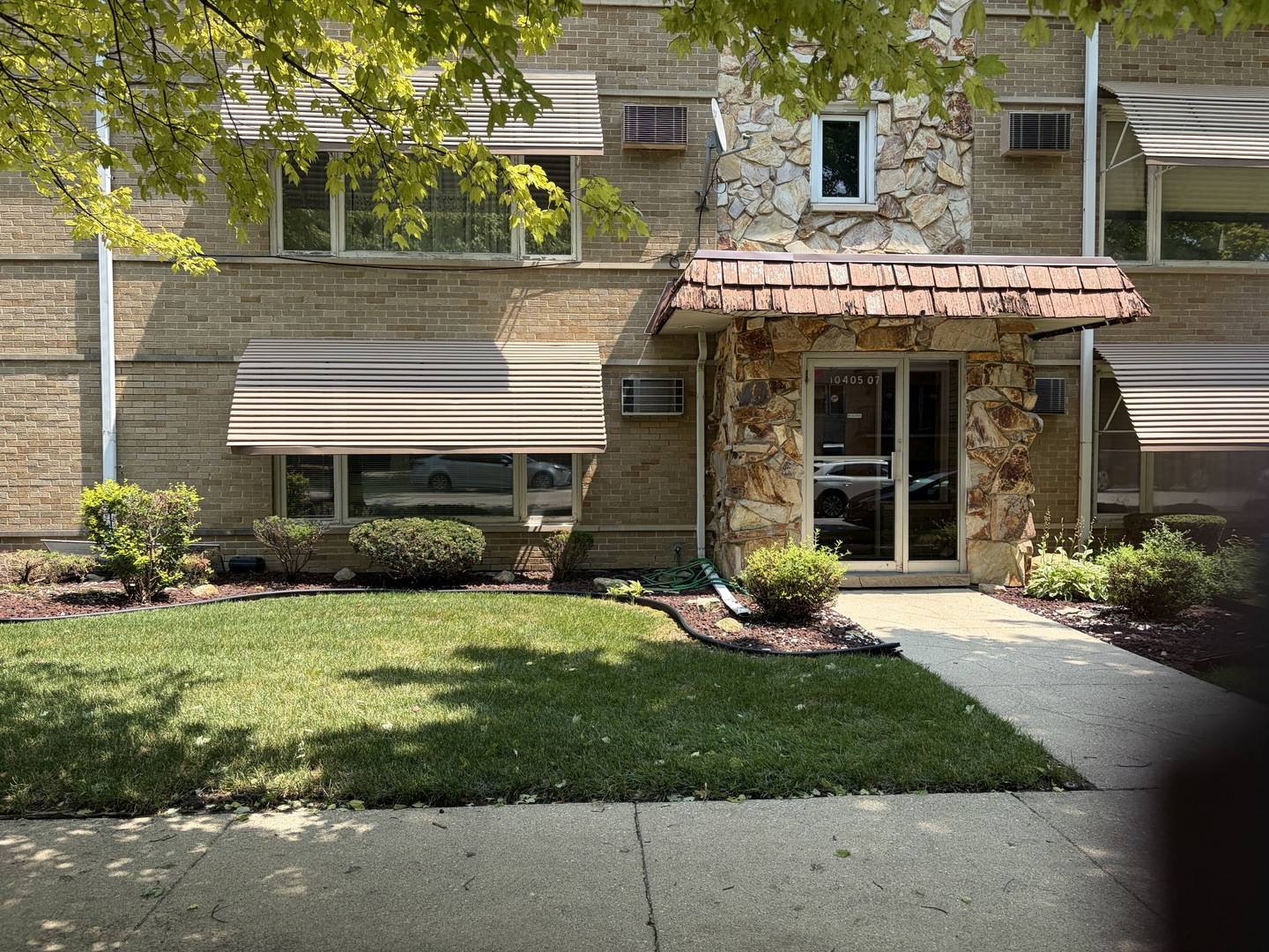 10405 S Keating AVE #1B, Oak Lawn, IL 60453