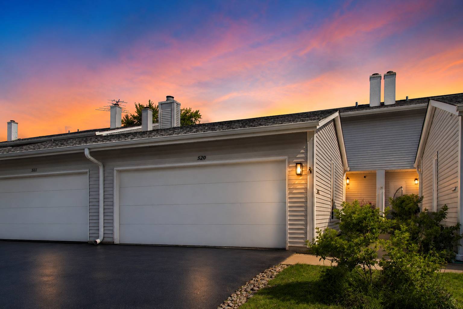 520 HUMMINGBIRD LN, Deerfield, IL 60015