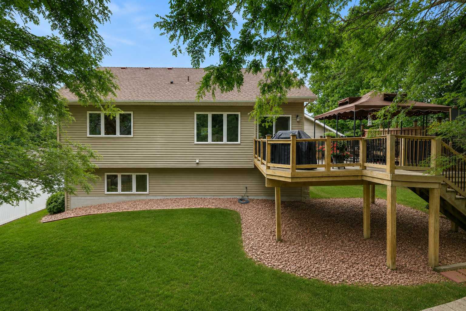 18949 Embry AVE, Farmington, MN 55024