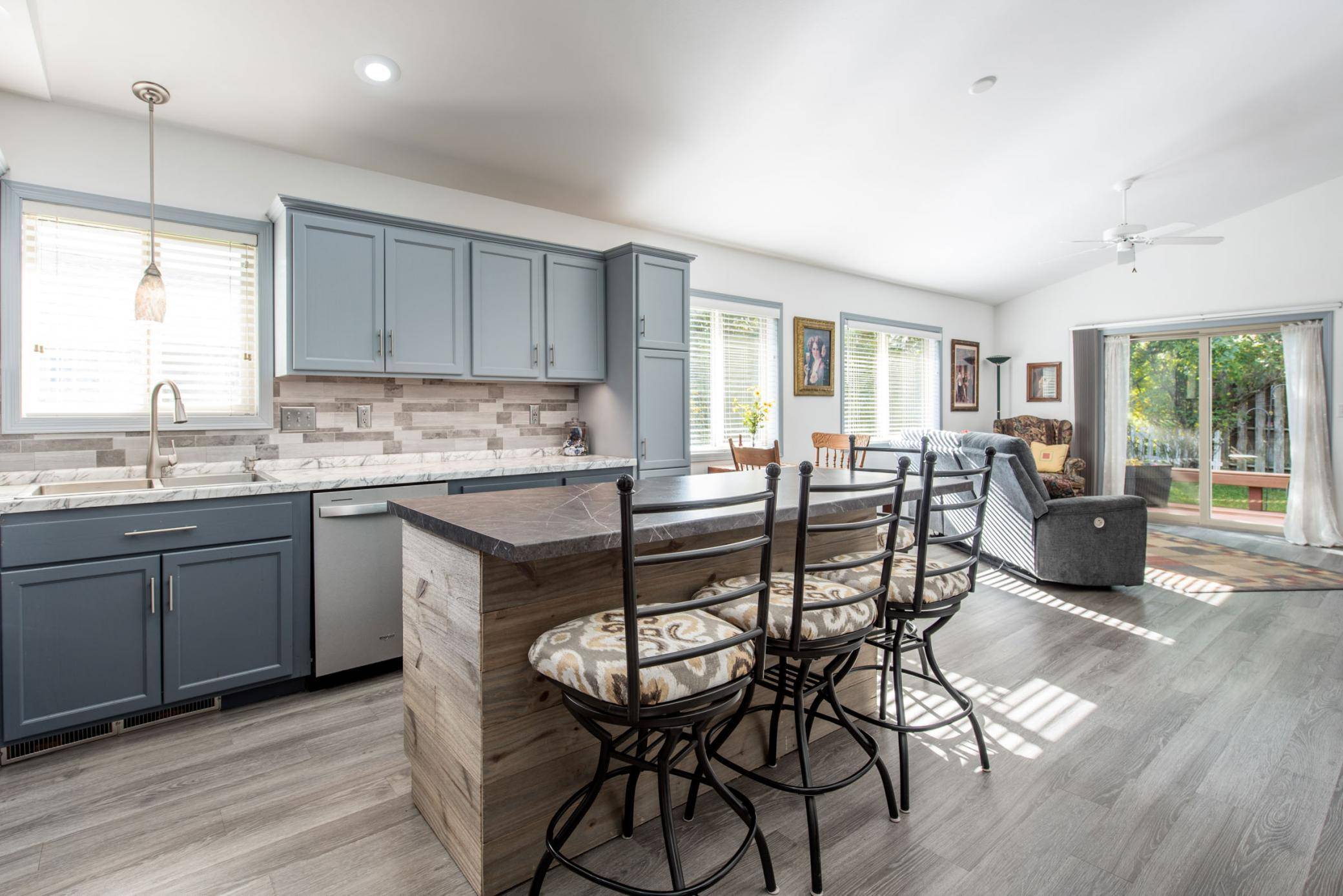 513 Kinkead DR NW, Alexandria, MN 56308