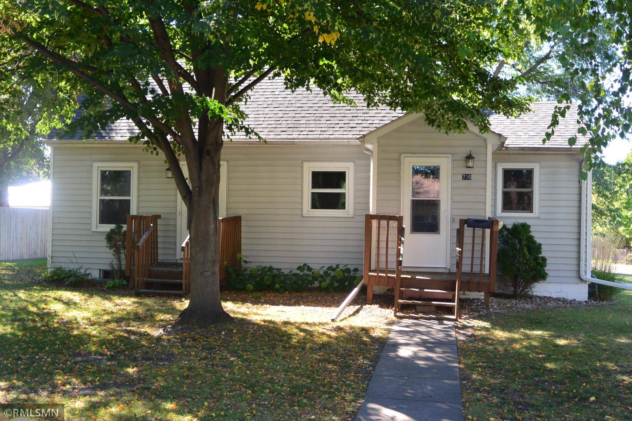 730 17th ST E, Glencoe, MN 55336