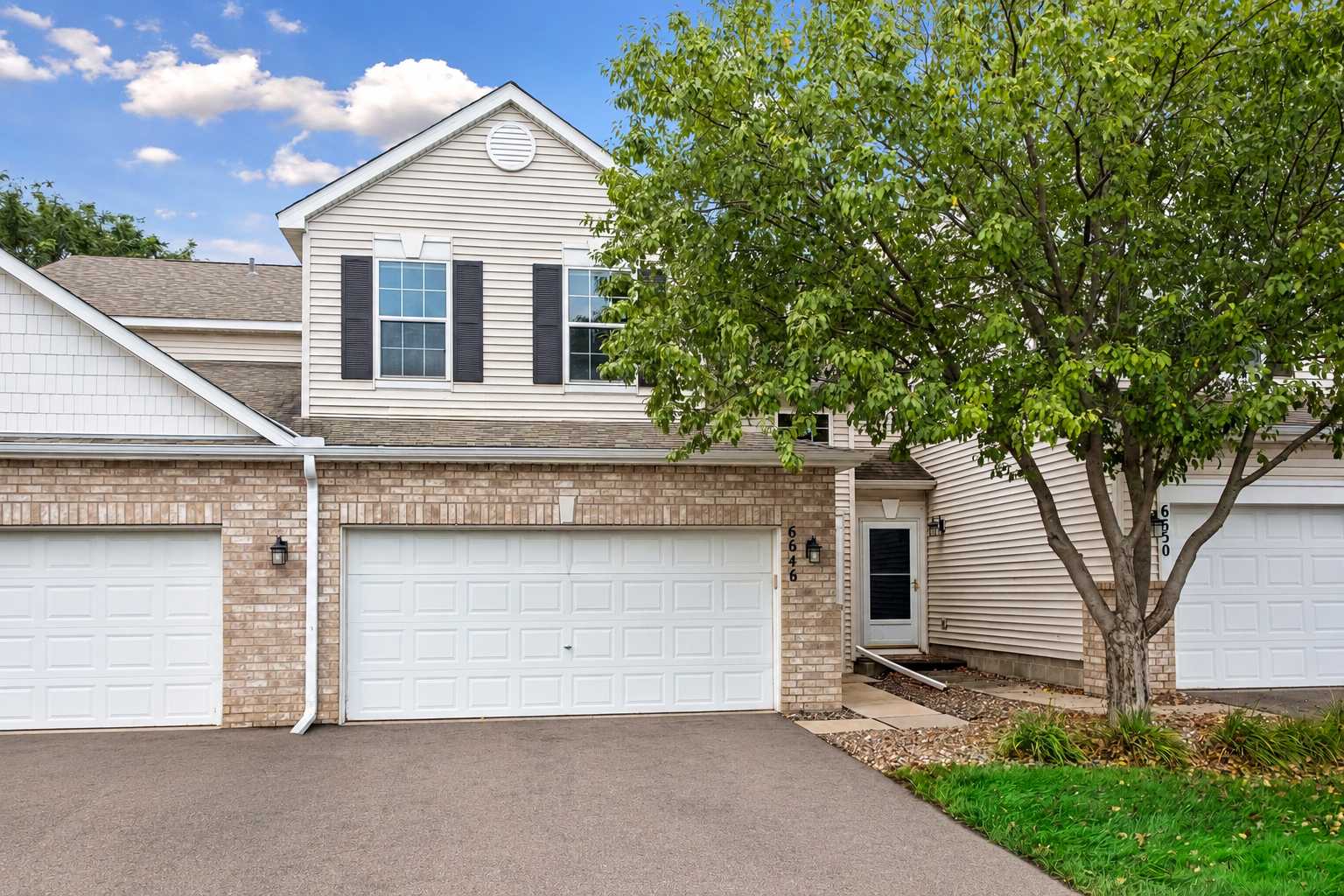 6646 154th ST W, Apple Valley, MN 55124