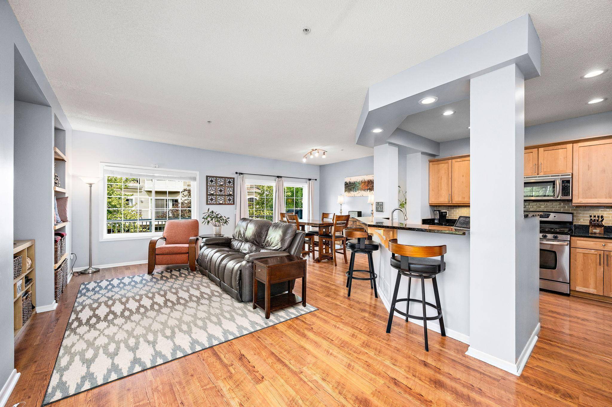 758 Fairfield CIR, Minnetonka, MN 55305