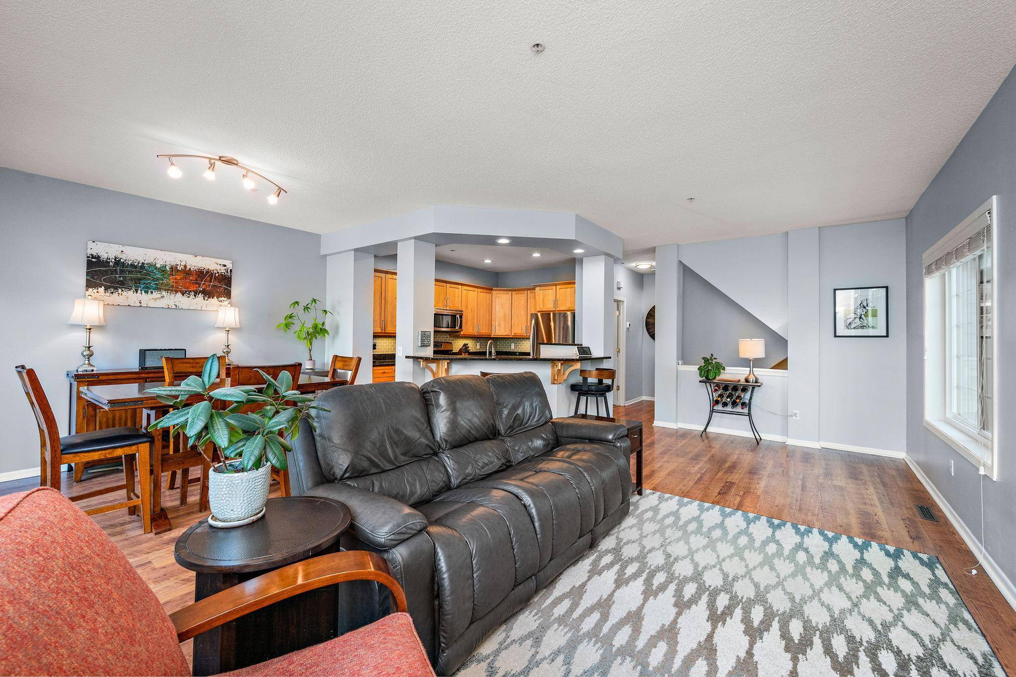 758 Fairfield CIR, Minnetonka, MN 55305