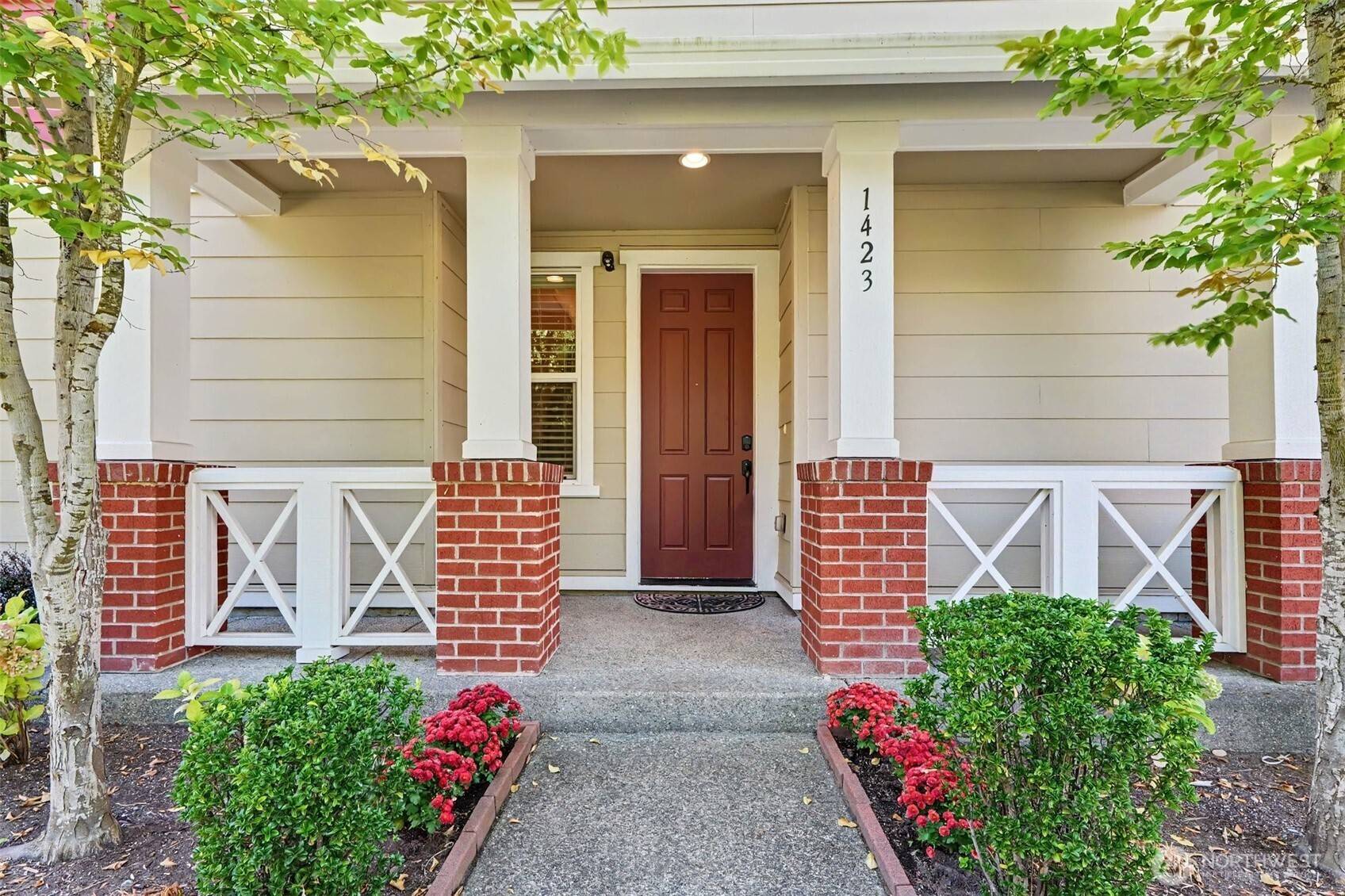 1423 NE Hickory LN, Issaquah, WA 98029