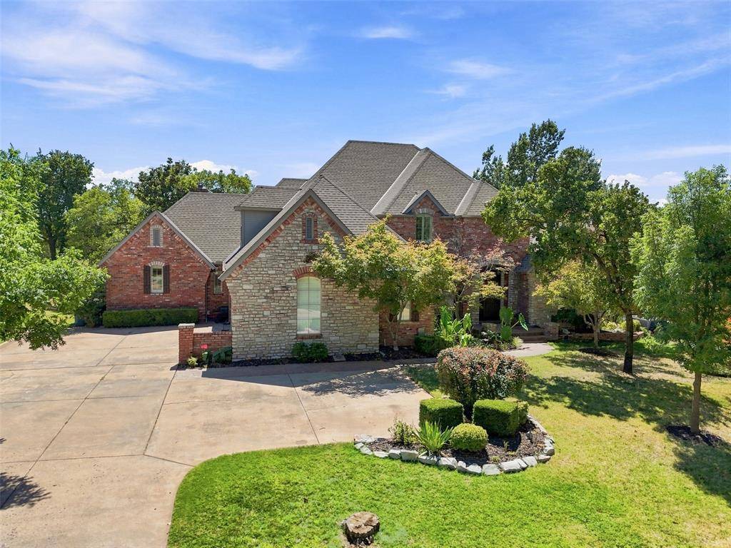 432 Hollowdale, Edmond, OK 73003-3028