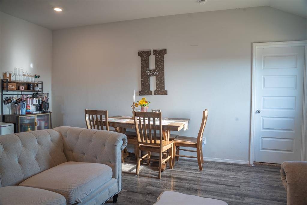 1103 Stallion DR, Guthrie, OK 73044