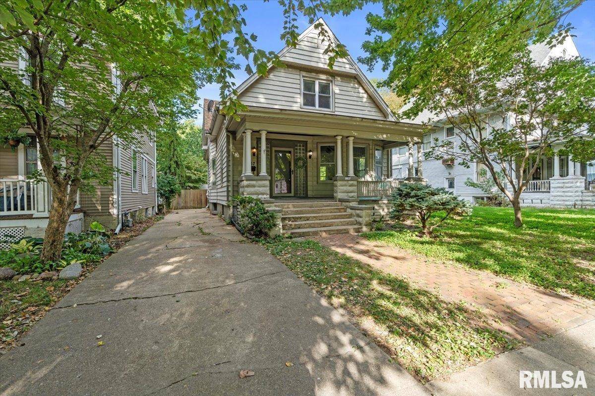 867 S DOUGLAS ST, Springfield, IL 62704