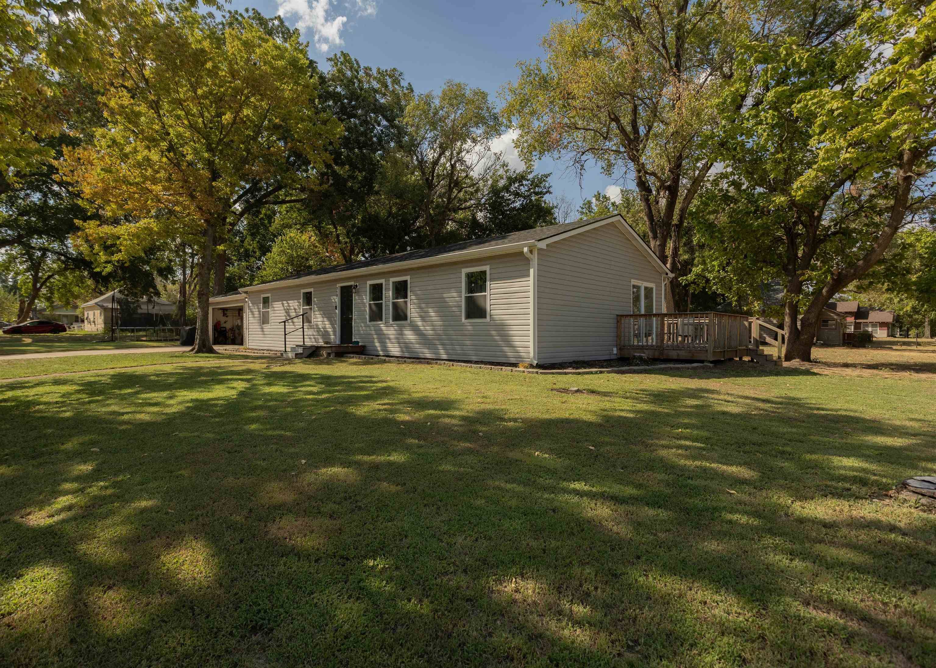 710 W Vine, Arkansas City, KS 67005