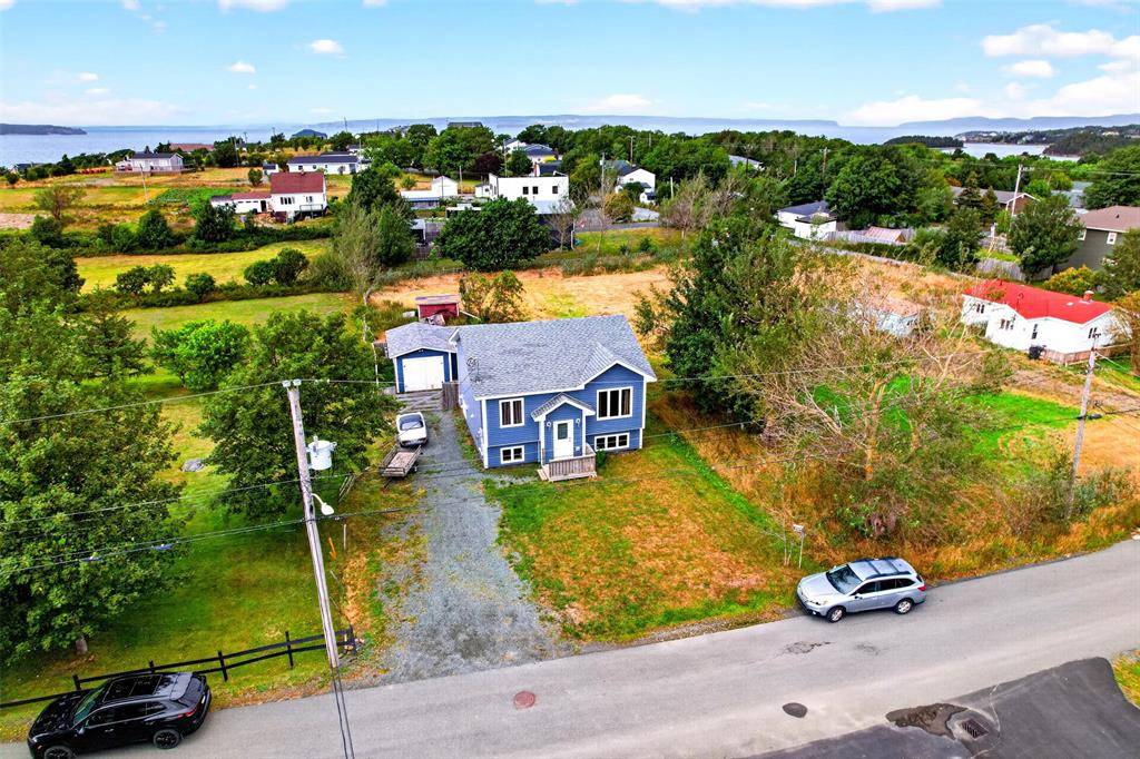 12 Baird Lane, Conception Bay South, NL A1W4X4