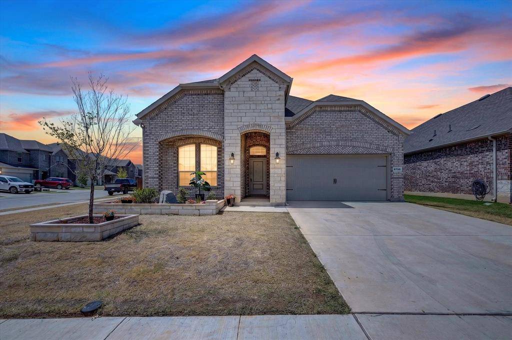 3703 High Country Road, Aubrey, TX 76227