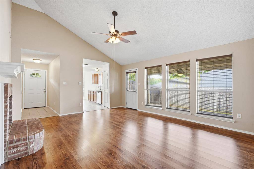 214 Merlin Drive, Weatherford, TX 76086