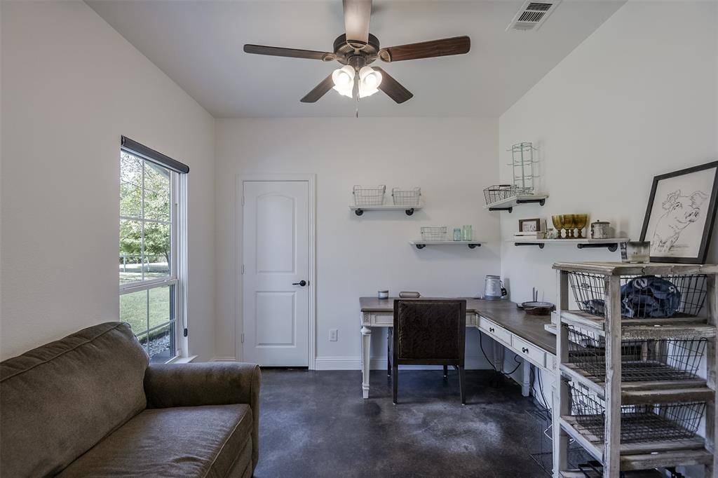 161 Laurie Lane, Waxahachie, TX 75165