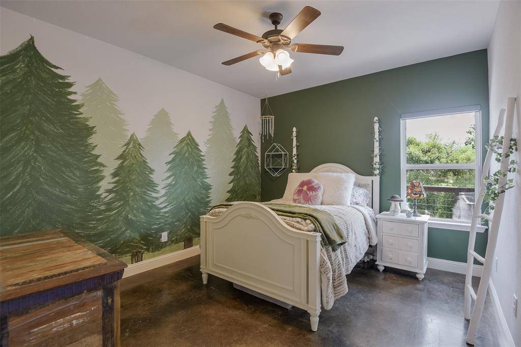 161 Laurie Lane, Waxahachie, TX 75165