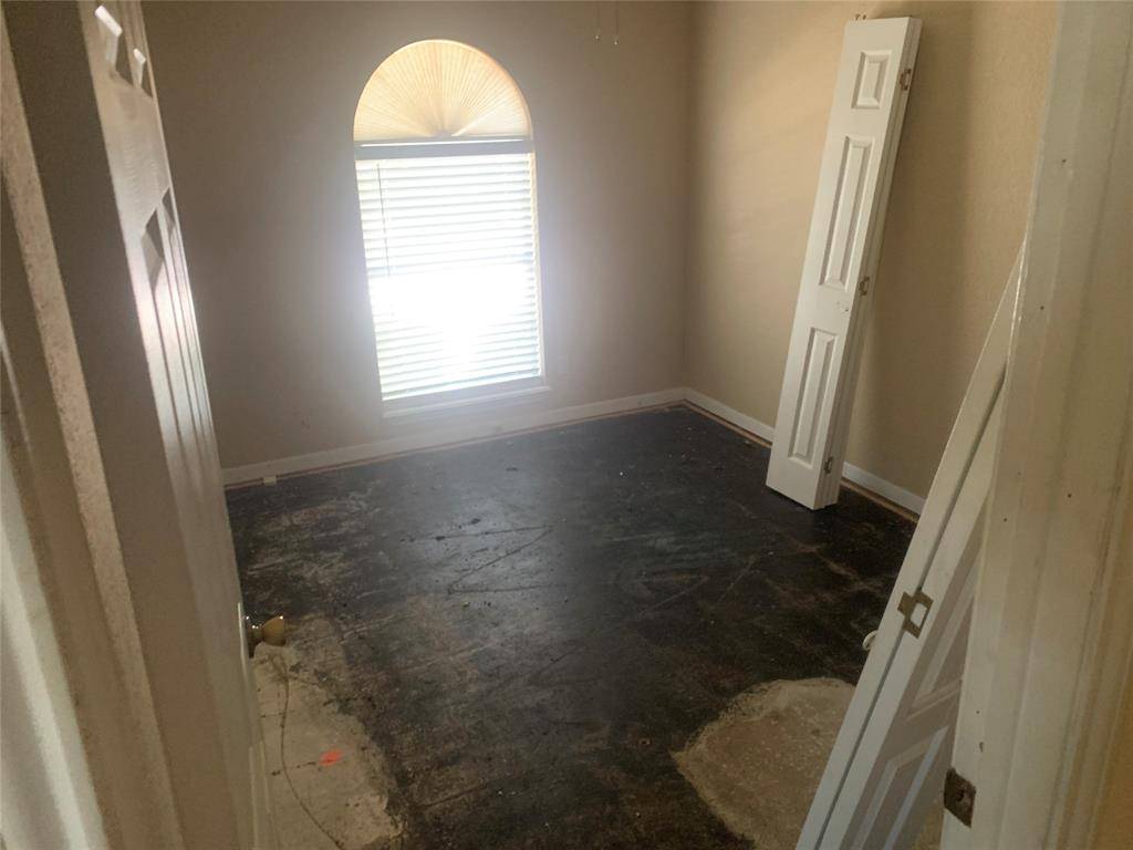 2917 Clover Valley Drive, Garland, TX 75043