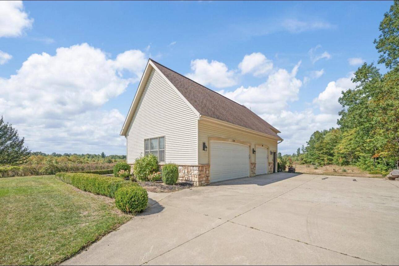 77544 38th AVE, Originalcity, MI 49043
