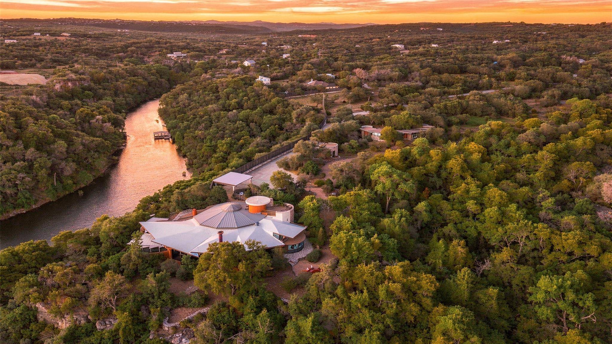 4002 Tyx Trail, Spicewood, TX 78669